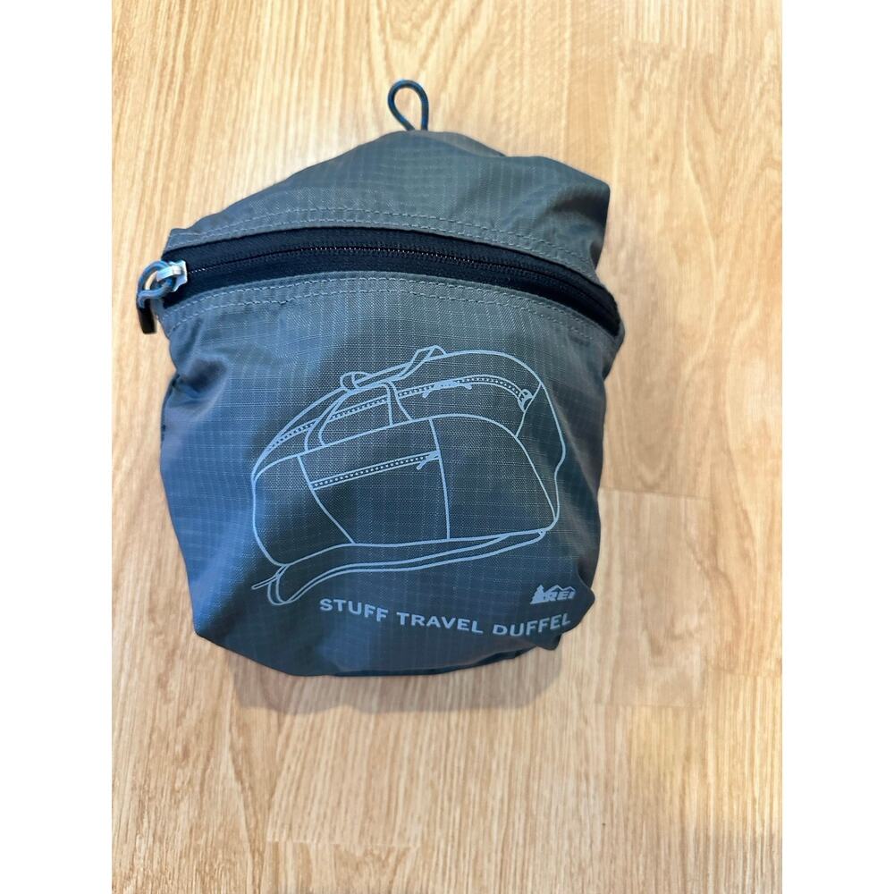REI Stuff Travel Duffle Backpack Bag in Gray - Picture 5 of 5